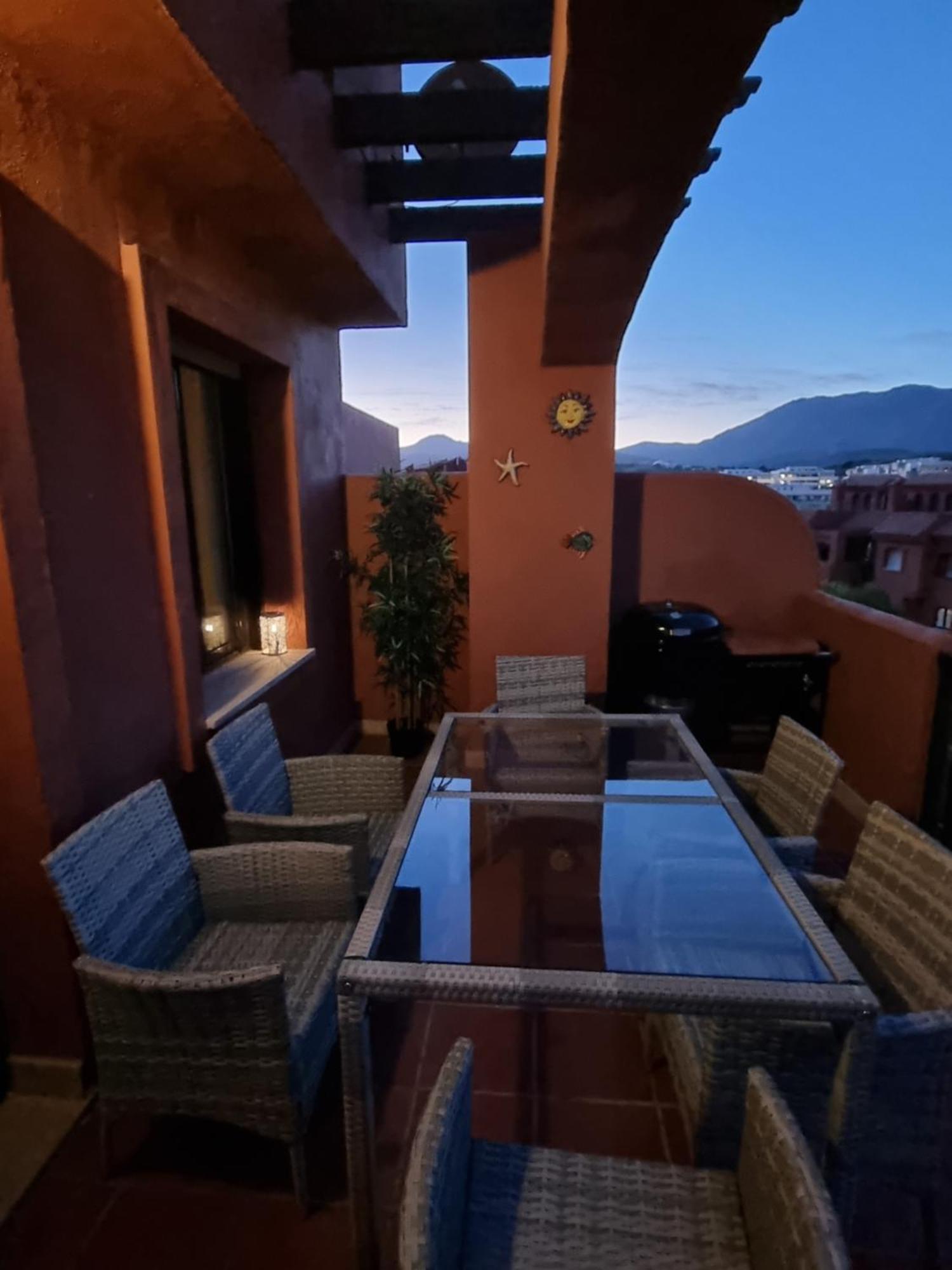 Sea View Penthouse Apartment With Hot Tub - Casa Bella Vista, Buenas Noches , Естепона Екстер'єр фото